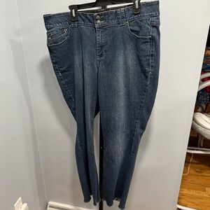 Lane Bryant Boot Cut Tighter Tummy Technology Jeans, size 18 Average